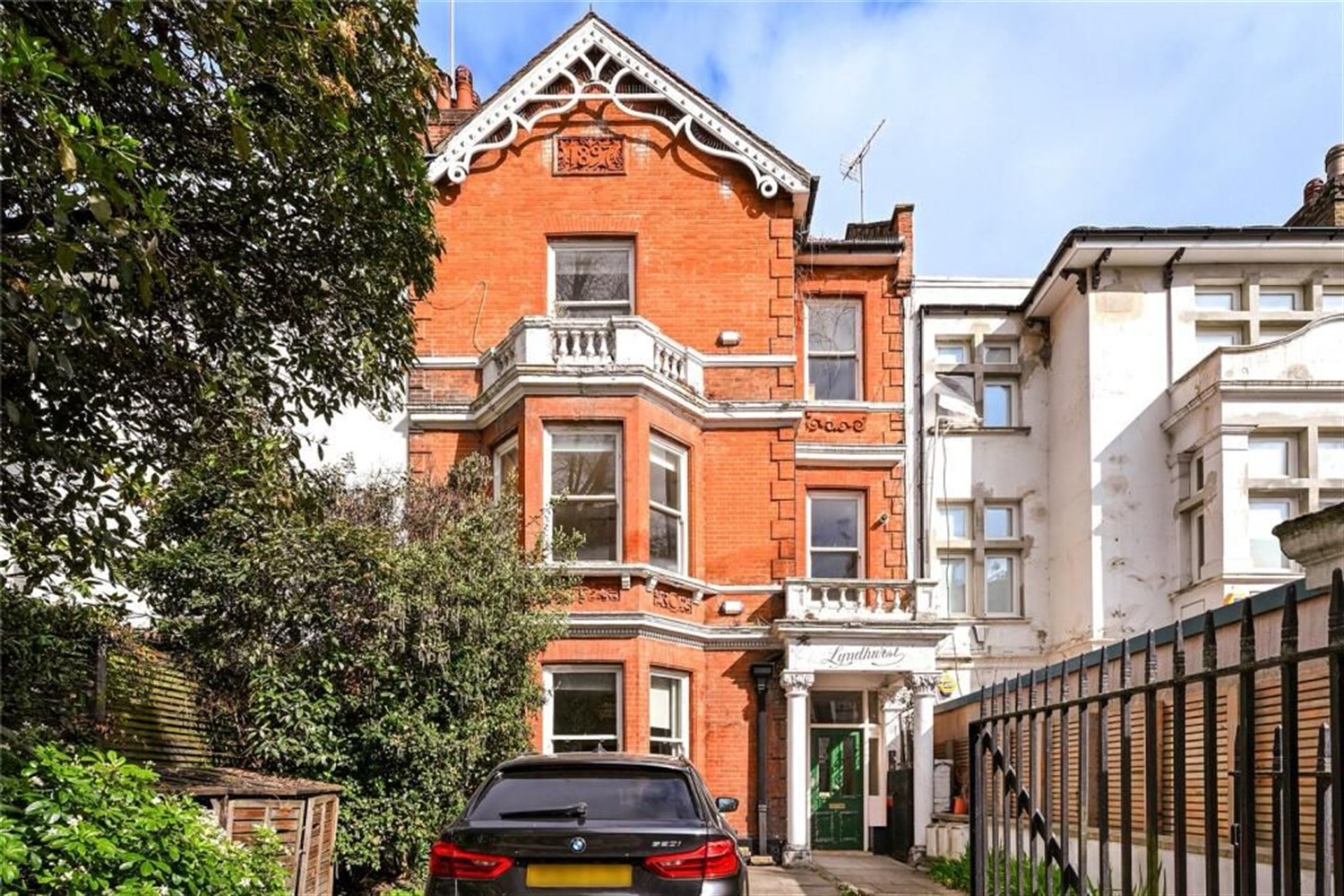 Westbourne Park Road, W2